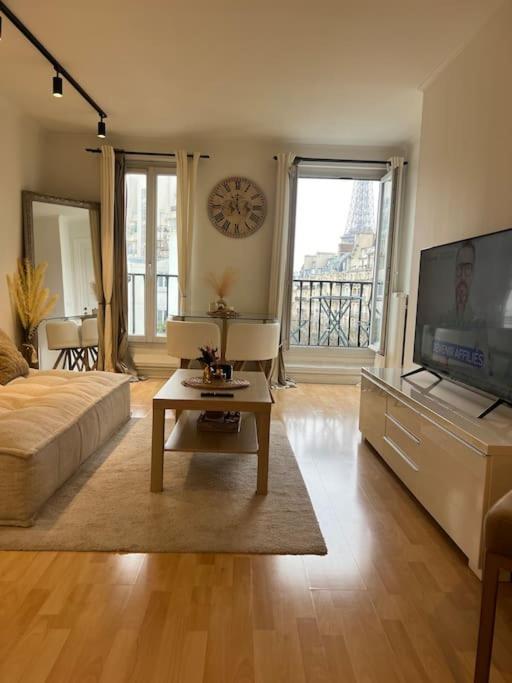 Appartement Paris Vue Tour Eiffel Trocadero ภายนอก รูปภาพ