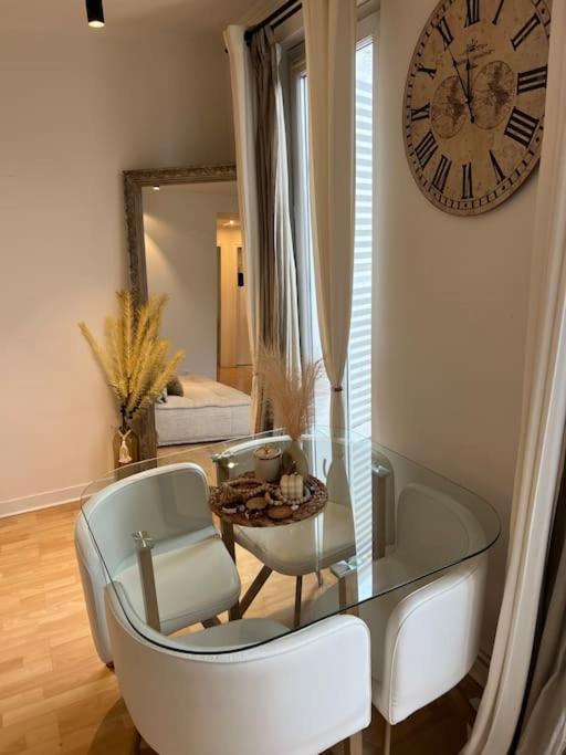 Appartement Paris Vue Tour Eiffel Trocadero ภายนอก รูปภาพ