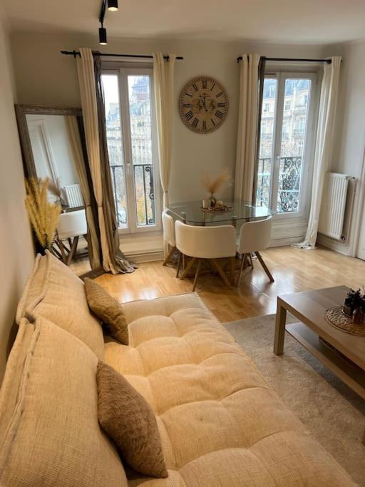 Appartement Paris Vue Tour Eiffel Trocadero ภายนอก รูปภาพ